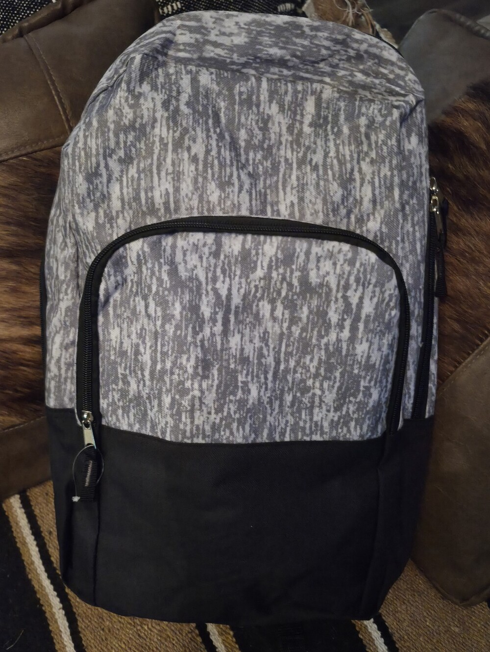 Gray and Black Men's Everyday Backpack